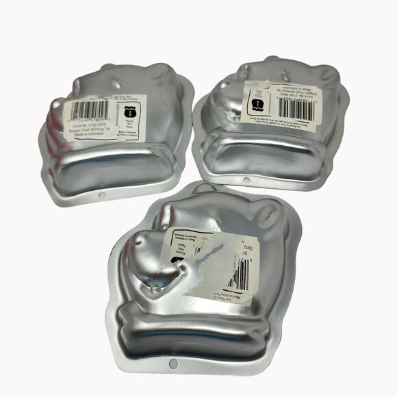 Wilton Disney Winnie the Pooh Mini Cake Pans Set of 3 Baking Molds - Picture 2 of 4